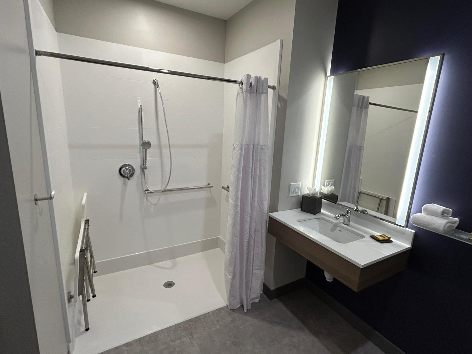 Best Western Plus Marquette Hotel & Suites Esterno foto