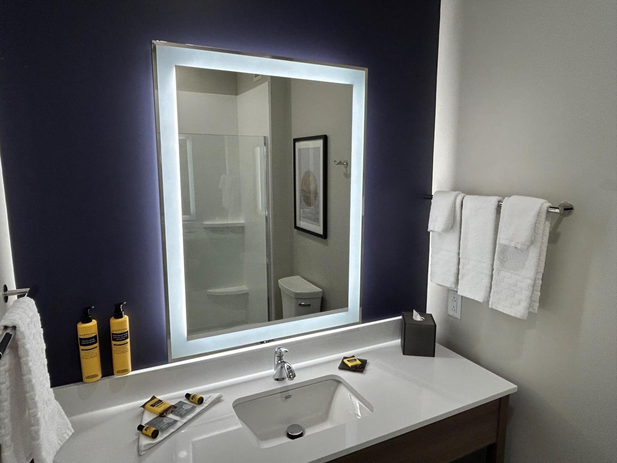 Best Western Plus Marquette Hotel & Suites Esterno foto